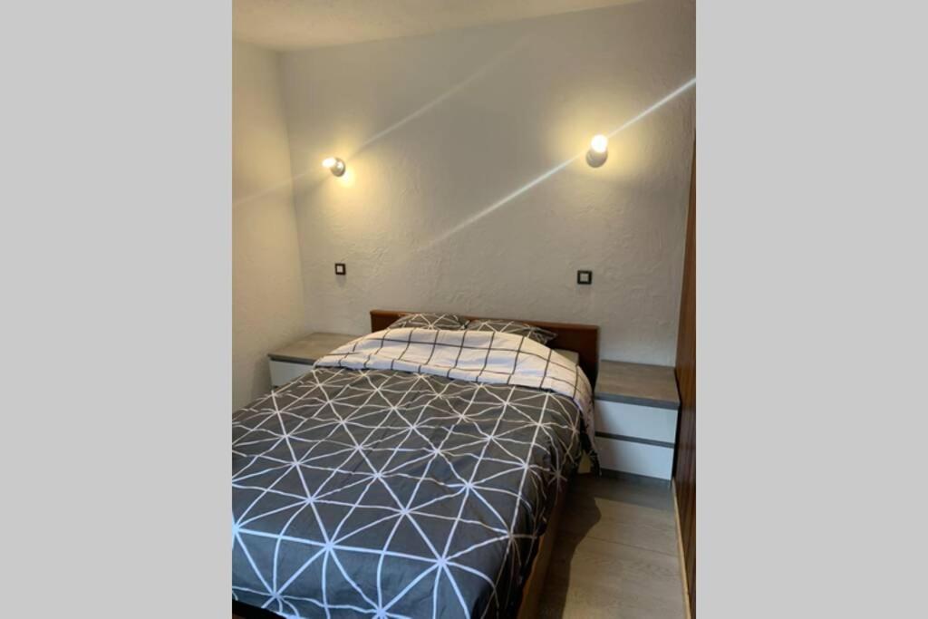Superbe Appartement Avec Parking Gratuit Sur Place 부르생모리스 외부 사진